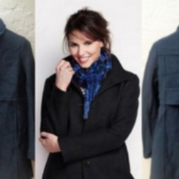 EUC Land's End Black Short Coat Jacket New Boiled Wool blend, size 8P